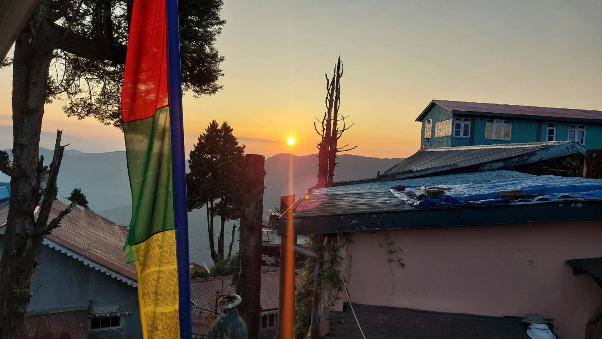 Indivar Homestay Darjeeling  Bagian luar foto