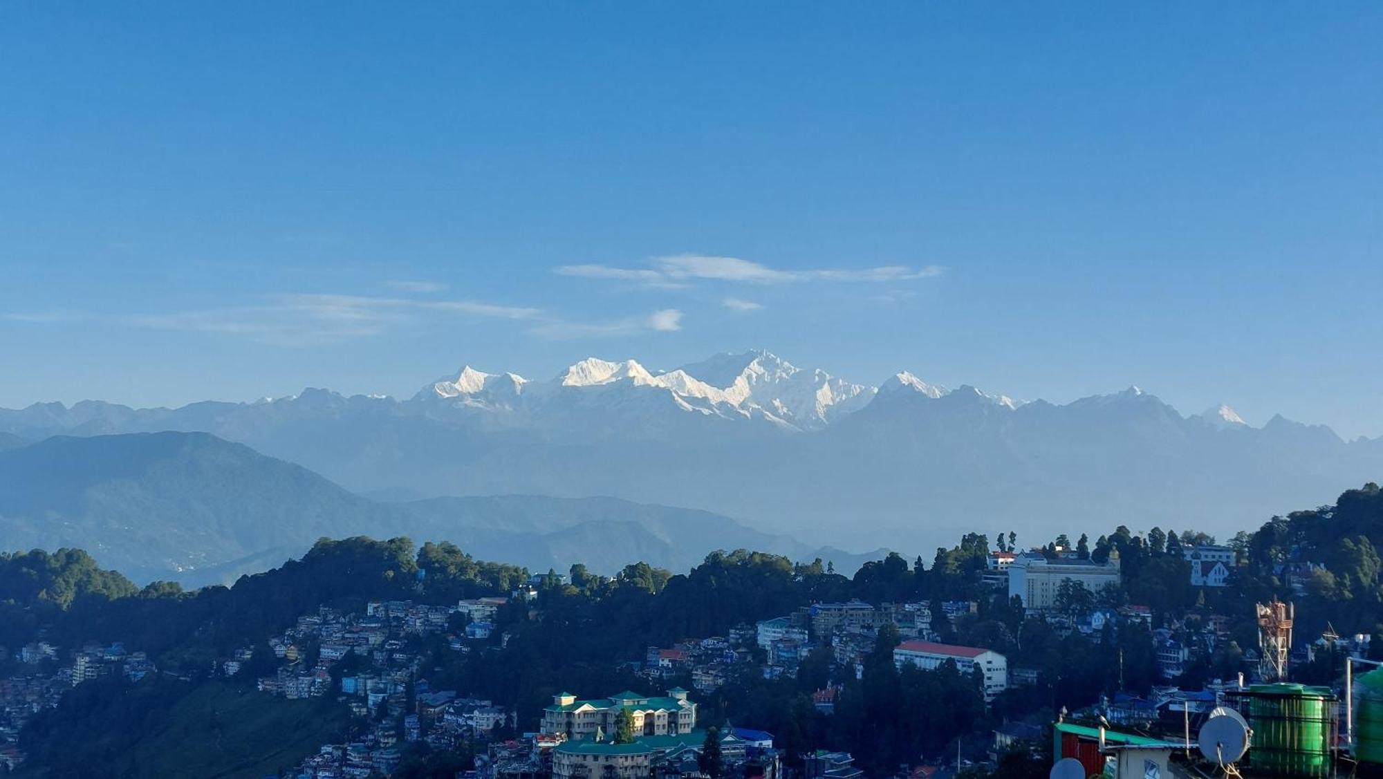 Indivar Homestay Darjeeling  Bagian luar foto