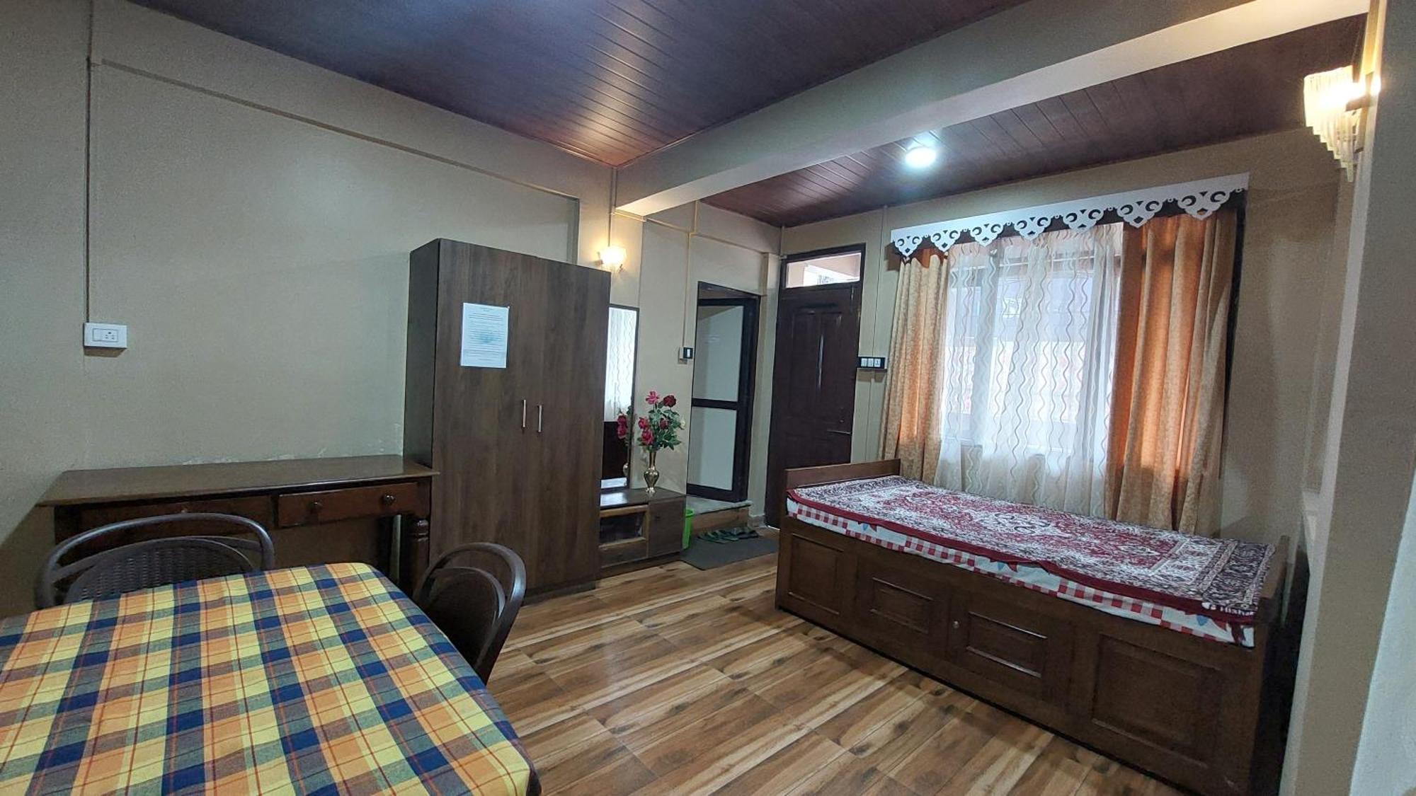 Indivar Homestay Darjeeling  Bagian luar foto