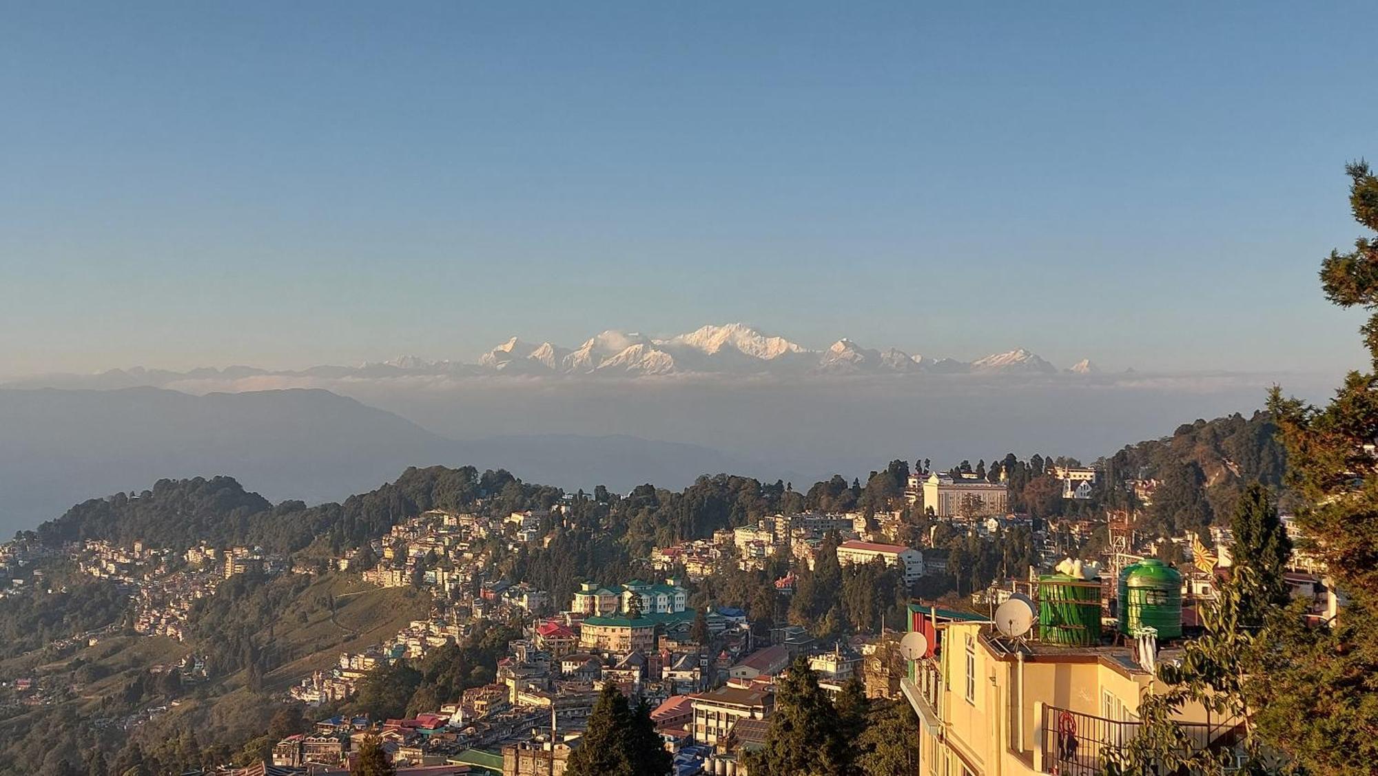 Indivar Homestay Darjeeling  Bagian luar foto